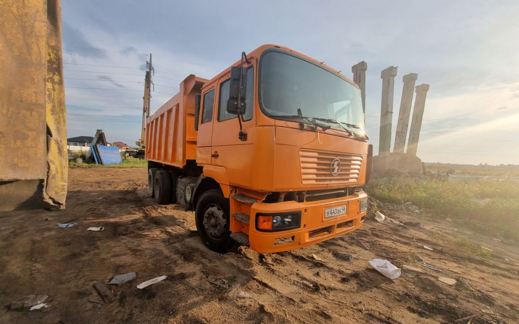 Вывоз строительного мусора и грунта